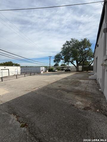 Image 6 of 18 For 11911 Warfield St