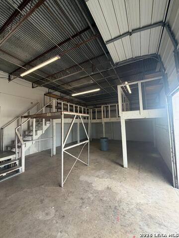 Image 9 of 18 For 11911 Warfield St