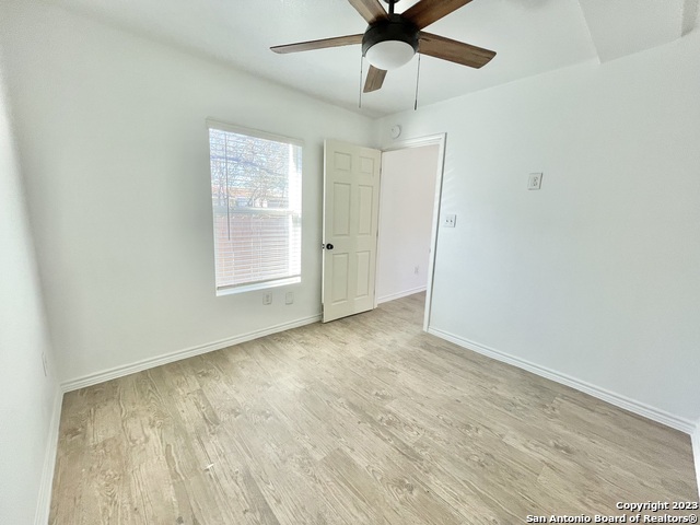 Image 6 of 11 For 1033 Rivas St  301