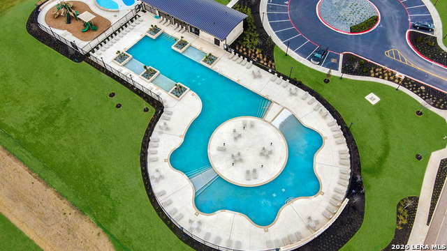 Image 43 of 44 For 22020 Reading Green