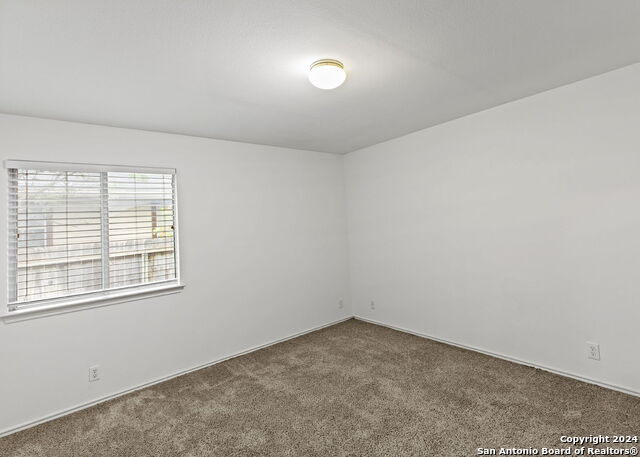 Image 21 of 23 For 14346 Markham Ln