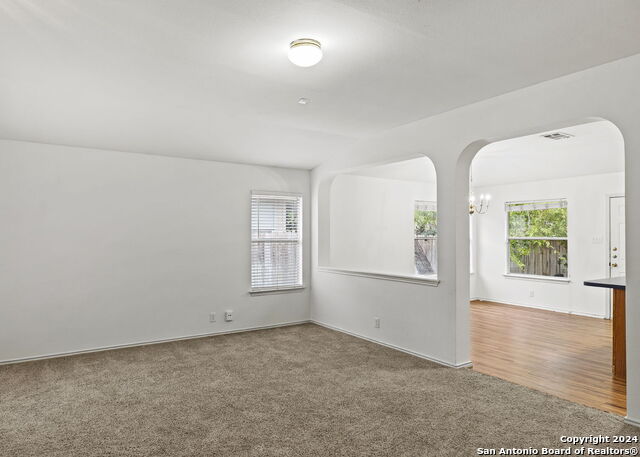 Image 9 of 23 For 14346 Markham Ln