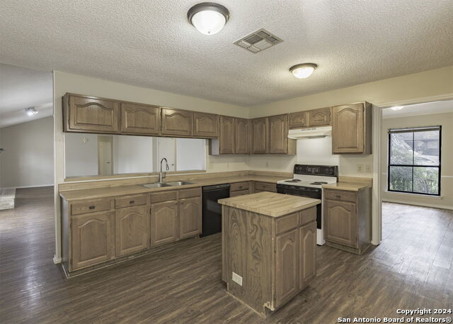 Image 12 of 24 For 13722 Pebble Point Dr