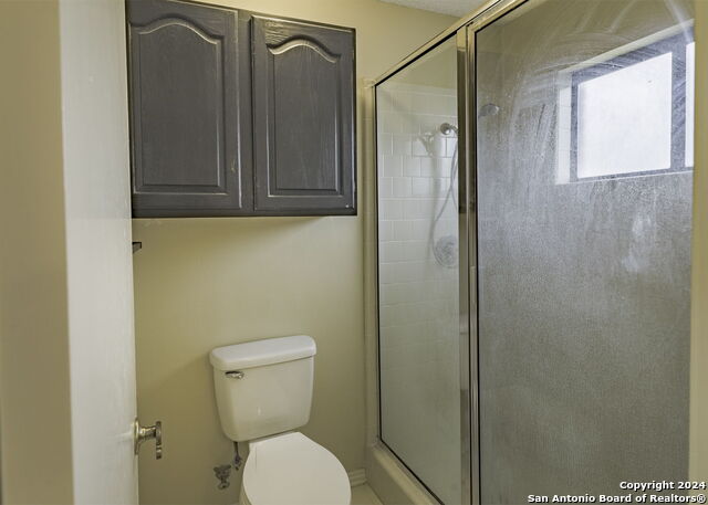 Image 16 of 24 For 13722 Pebble Point Dr