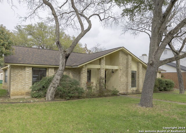 Image 3 of 24 For 13722 Pebble Point Dr