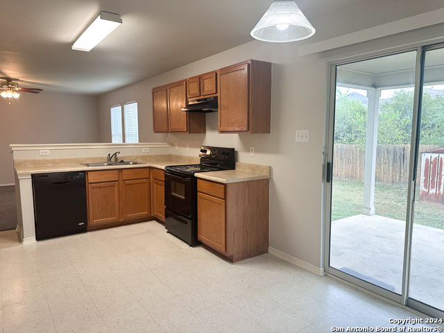 Image 9 of 22 For 9714 Ceremony Cv