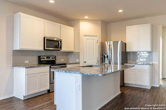 Image 15 of 36 For 11219 Pomona Park Dr