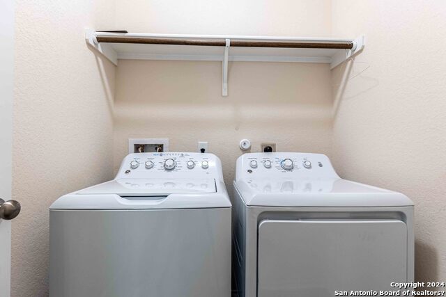 Image 5 of 36 For 11219 Pomona Park Dr