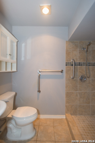 Image 14 of 28 For 10803 Green Hurst St