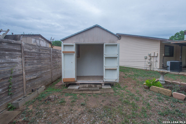 Image 26 of 28 For 10803 Green Hurst St