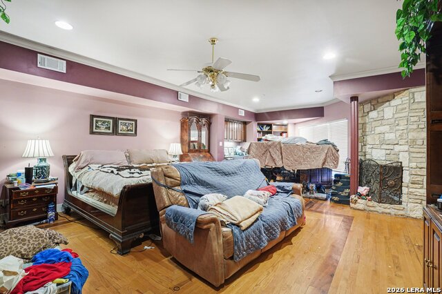 Image 11 of 32 For 1010 Village Shore Dr