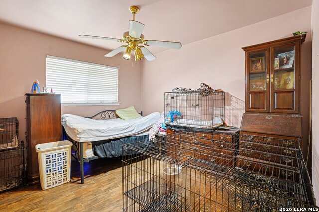 Image 16 of 32 For 1010 Village Shore Dr