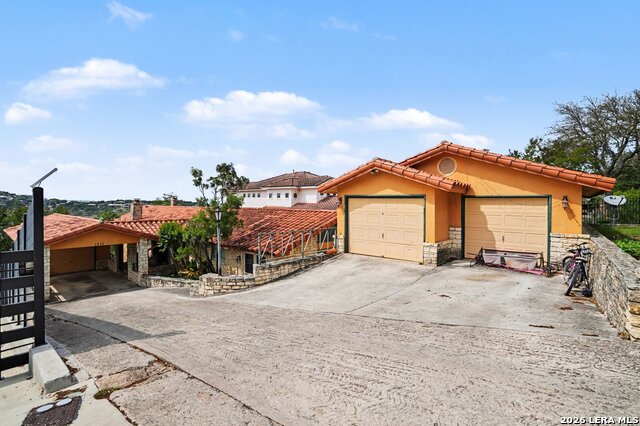 Image 2 of 32 For 1010 Village Shore Dr