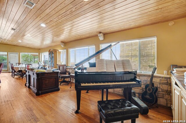 Image 5 of 32 For 1010 Village Shore Dr