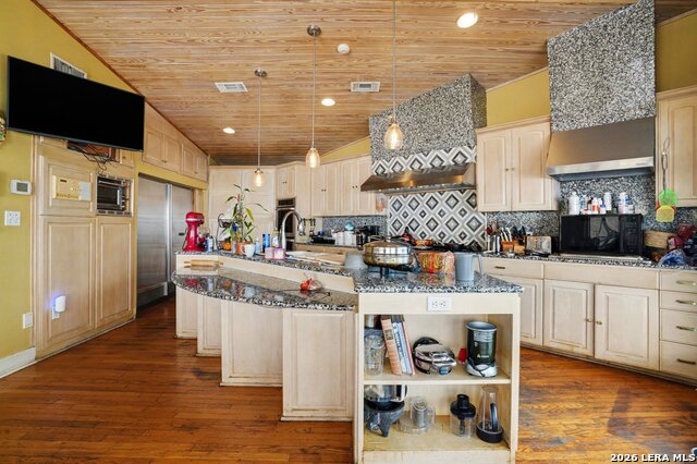 Image 7 of 32 For 1010 Village Shore Dr