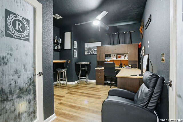 Image 22 of 40 For 7455 Primrose Post