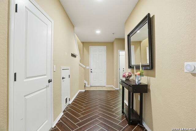 Image 4 of 40 For 7455 Primrose Post