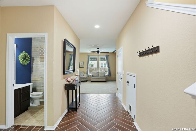 Image 5 of 40 For 7455 Primrose Post