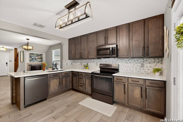 Image 12 of 40 For 10911 Rustic Spoke