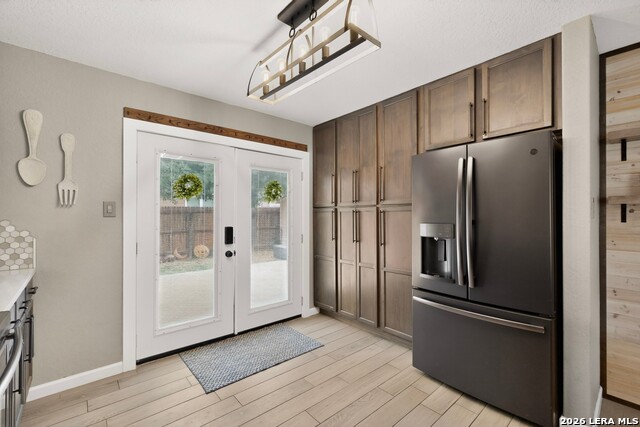 Image 14 of 40 For 10911 Rustic Spoke