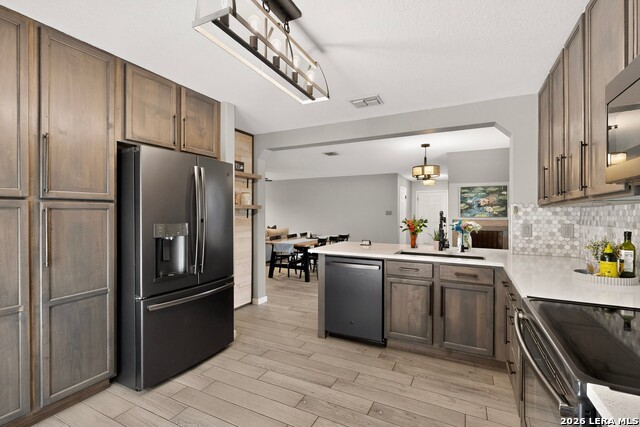 Image 15 of 40 For 10911 Rustic Spoke