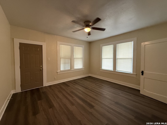 Image 11 of 17 For 318 Denver Blvd  2