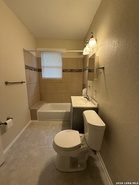 Image 13 of 17 For 318 Denver Blvd  2