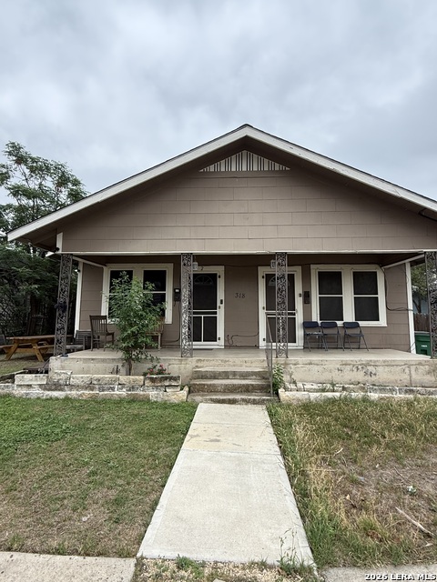 Image 2 of 17 For 318 Denver Blvd  2