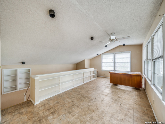 Image 18 of 25 For 120 Center Creek Drive