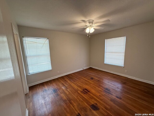 Image 6 of 14 For 539 Radiance Ave