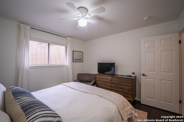 Image 37 of 41 For 16814 Turkey Point St