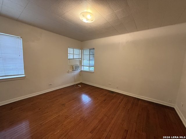 Image 23 of 36 For 374 Meredith