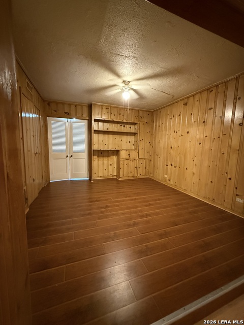 Image 26 of 36 For 374 Meredith