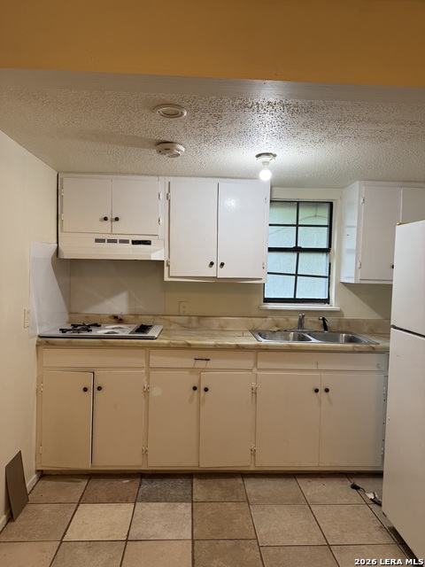 Image 30 of 36 For 374 Meredith