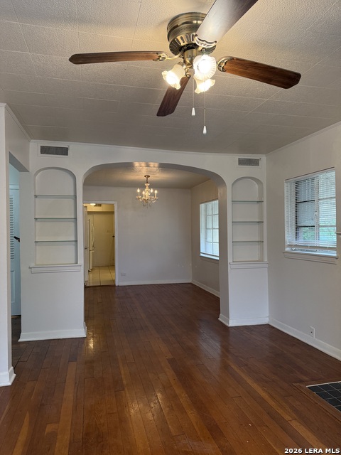 Image 6 of 36 For 374 Meredith