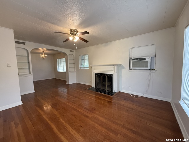 Image 8 of 36 For 374 Meredith