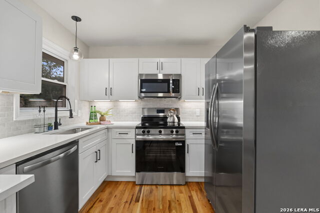 Image 11 of 33 For 339 Springwood Ln