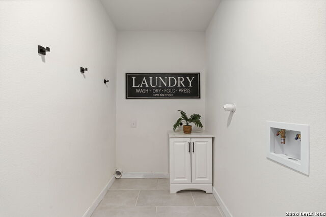 Image 19 of 33 For 339 Springwood Ln