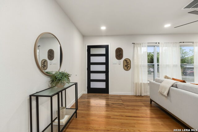 Image 2 of 33 For 339 Springwood Ln