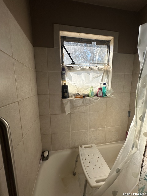 Image 9 of 15 For 3130 Golden Ave