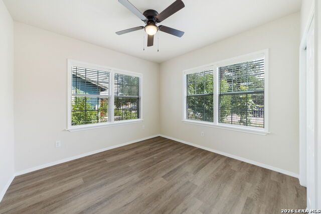 Image 15 of 34 For 1321 Waverly Ave