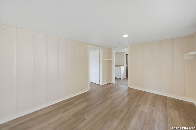 Image 25 of 34 For 1321 Waverly Ave