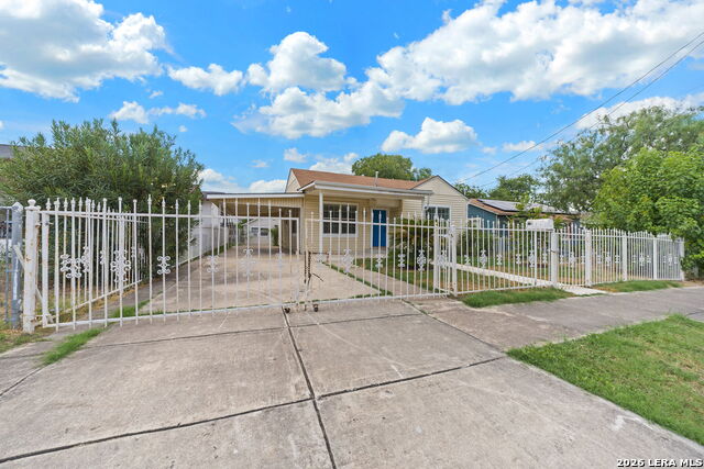 Image 30 of 34 For 1321 Waverly Ave