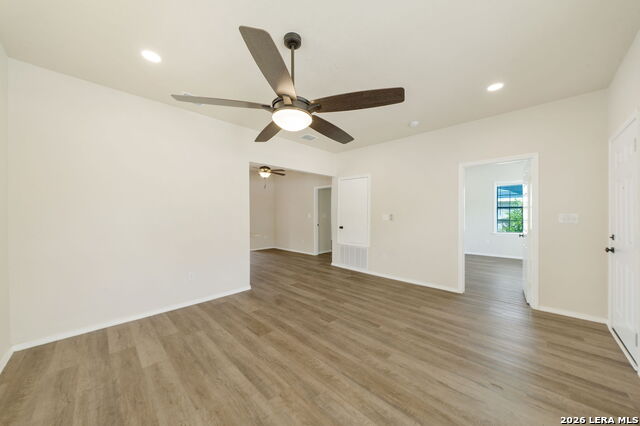 Image 7 of 34 For 1321 Waverly Ave