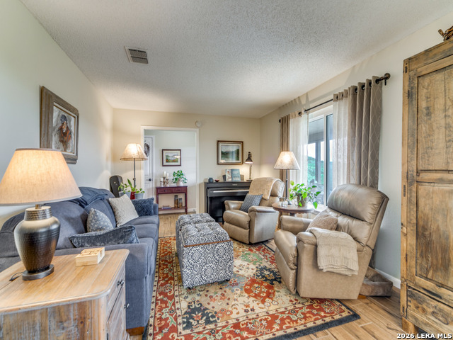 Image 10 of 29 For 101 Mountain Top Dr