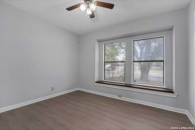 Image 24 of 25 For 7507 Echo Trail