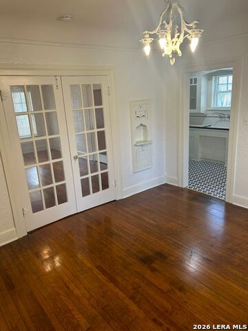 Image 4 of 8 For 1037 Magnolia Ave W