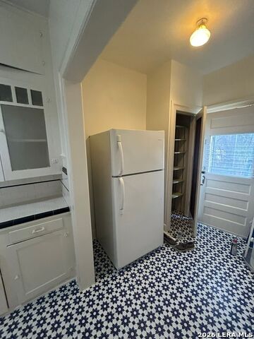 Image 5 of 8 For 1037 Magnolia Ave W