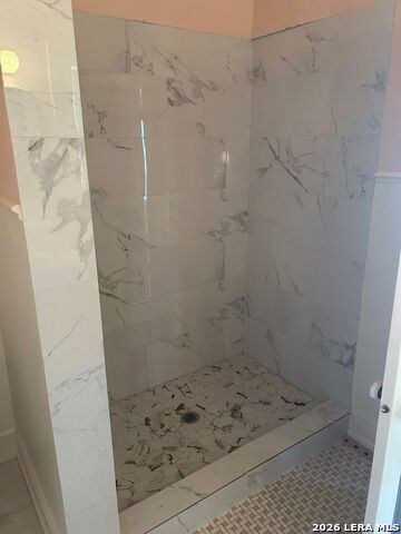 Image 8 of 8 For 1037 Magnolia Ave W