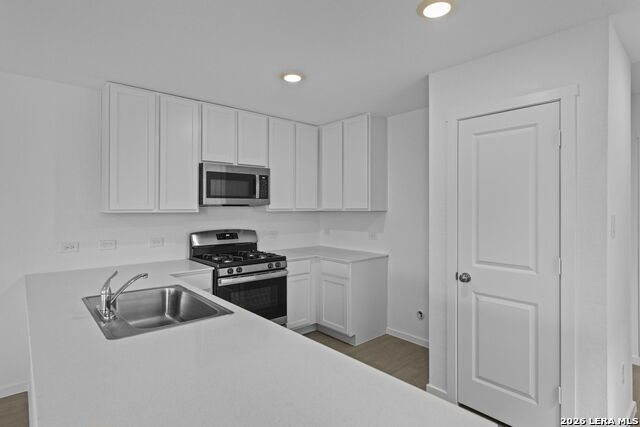 Image 3 of 27 For 12907 Kathleen St